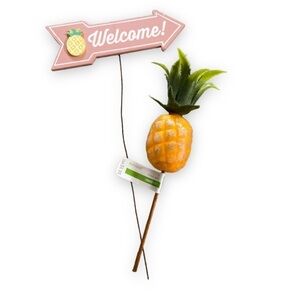 2 Ashland pineapple decor pieces